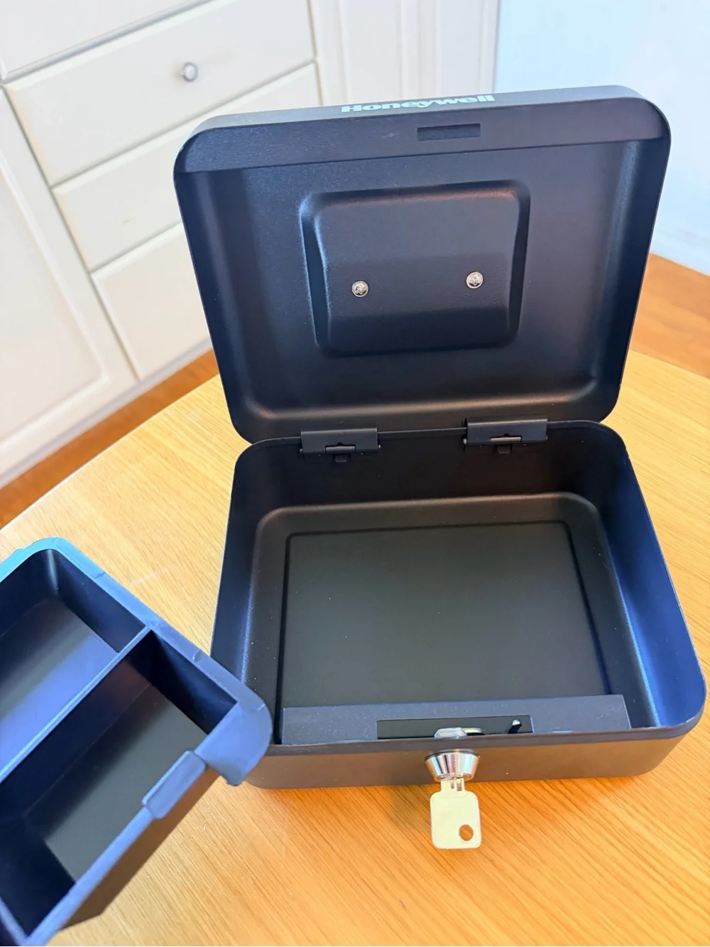 Honeywell Black Portable Steel Cash Box with Lock
